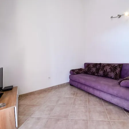 Milin-3 By Interhome Jezera