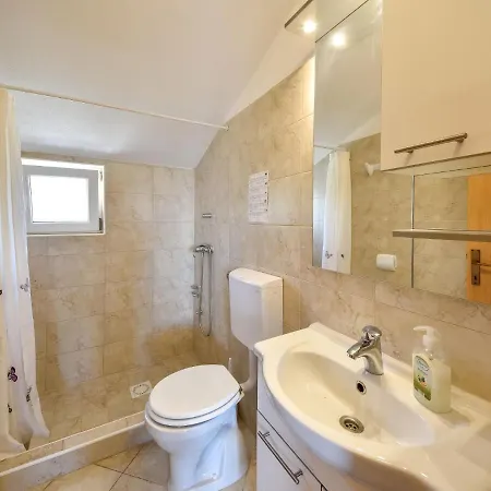 Milin-3 By Interhome Apartman Jezera