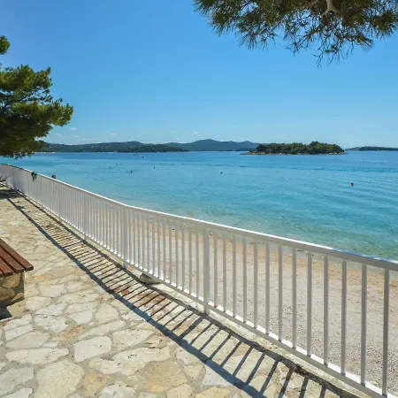 Milin-3 By Interhome Jezera