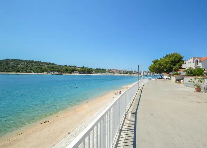 Milin-3 By Interhome Jezera